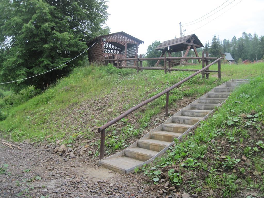 Guest House Stari Druzy Slawske Exterior foto